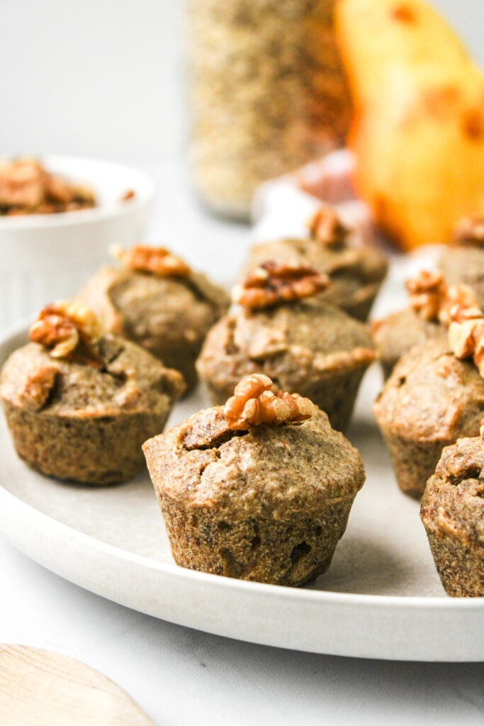 oatmeal pear muffins