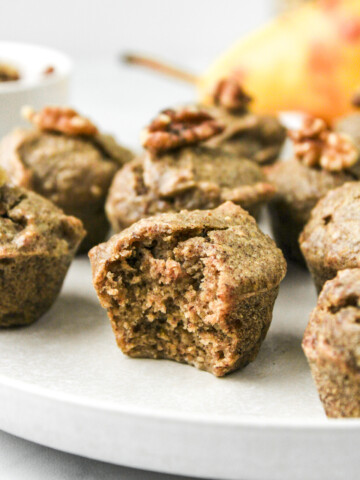 oatmeal pear muffins