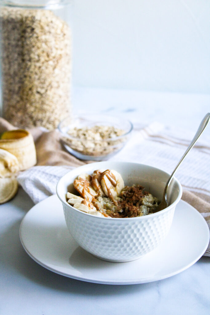peanut-butter-banana-creamy-oatm-egg
