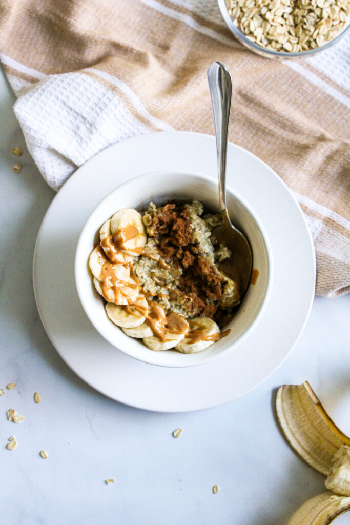 peanut-butter-banana-creamy-oatm-egg