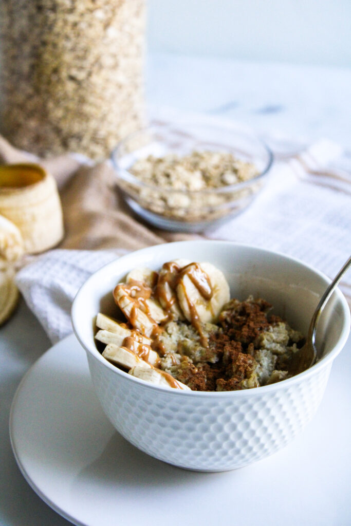 peanut-butter-banana-creamy-oatm-egg