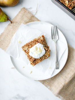 pear almond baked oatmeal