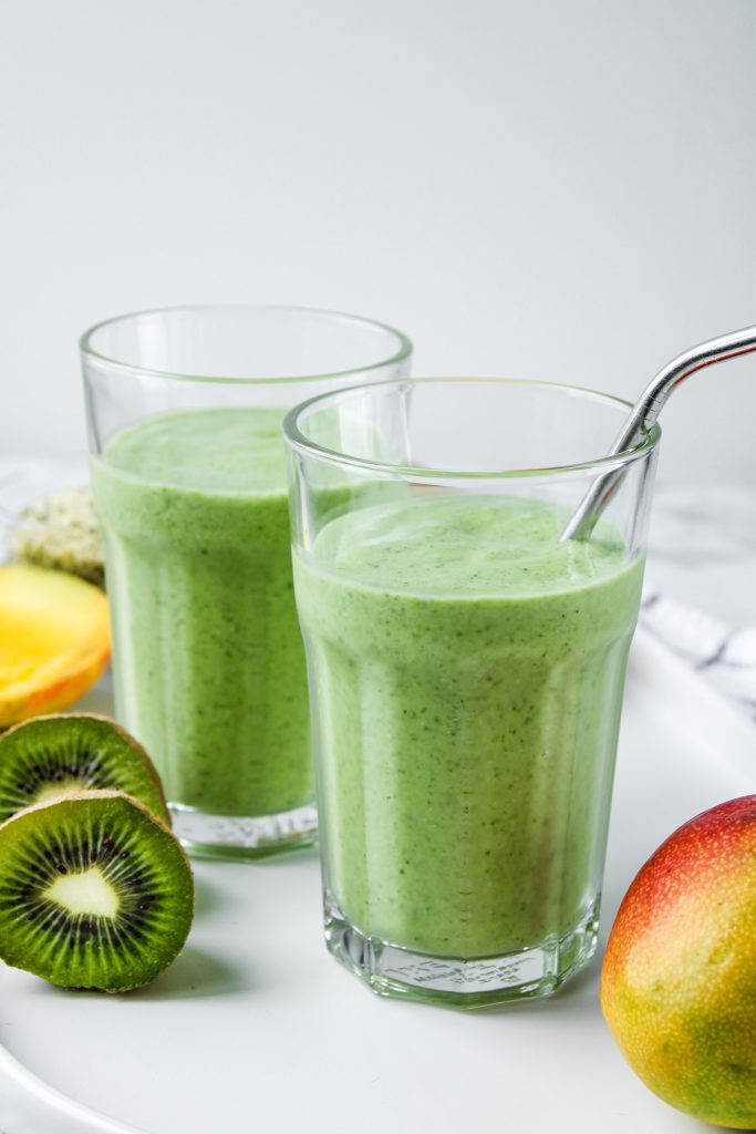 mango kiwi smoothie