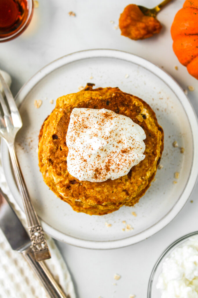 pumpkin oatmeal pancakes