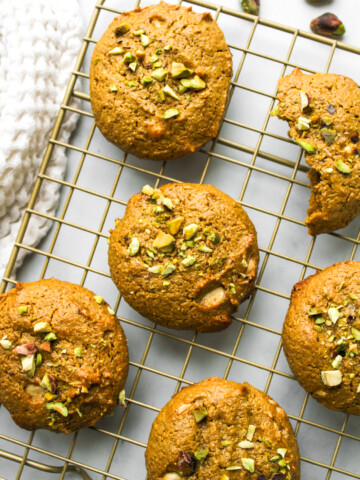 almond pistachio cookies
